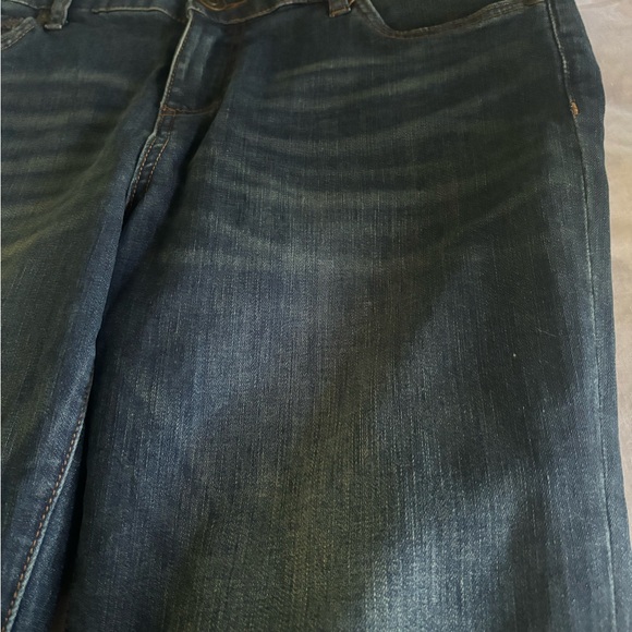 Kut from the Kloth medium wash straight leg distressed denim jeans size 8 - Picture 9 of 11